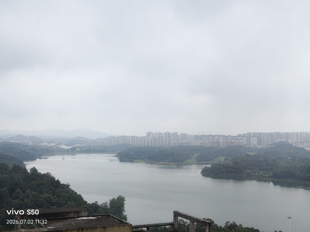 Penli Plaza rental apartment — lake view
